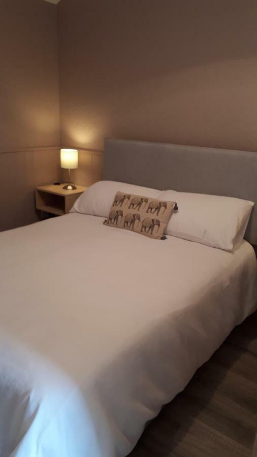 Suzies Self Catering Belmont Apartment Belmont  Bagian luar foto