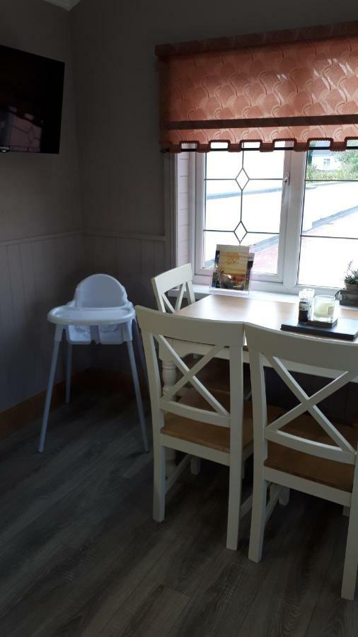 Suzies Self Catering Belmont Apartment Belmont  Bagian luar foto